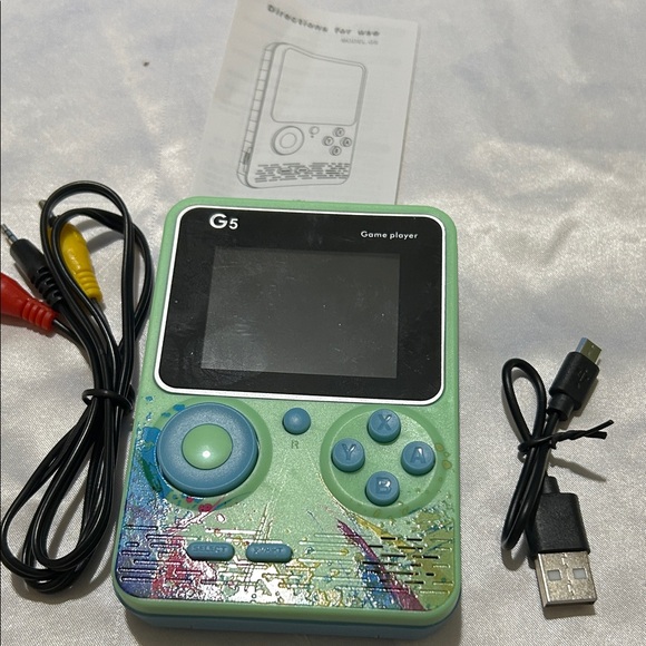 Handheld Game Console - Green - Picture 2 of 4